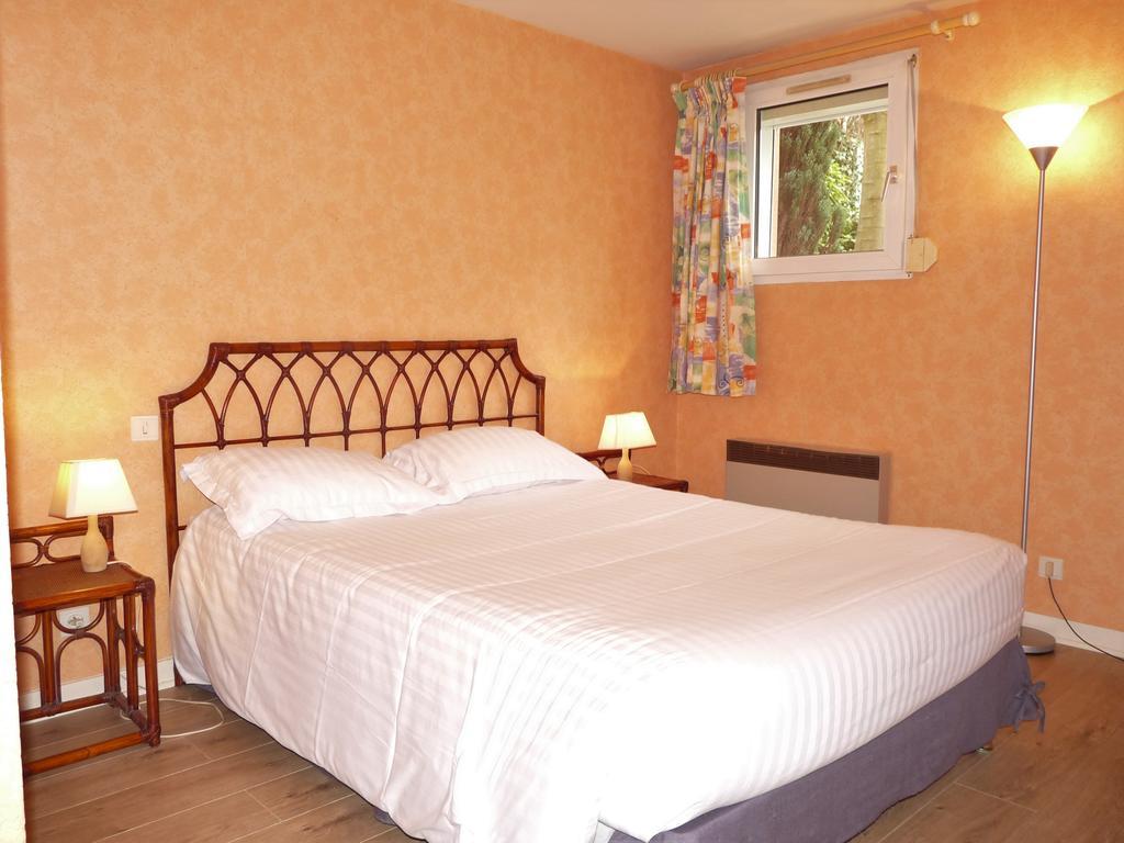 Ariane Hotel Joué-lés-Tours Bagian luar foto