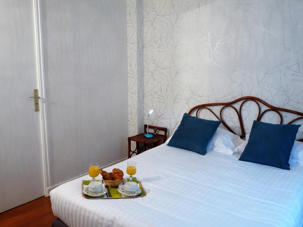 Ariane Hotel Joué-lés-Tours Bagian luar foto