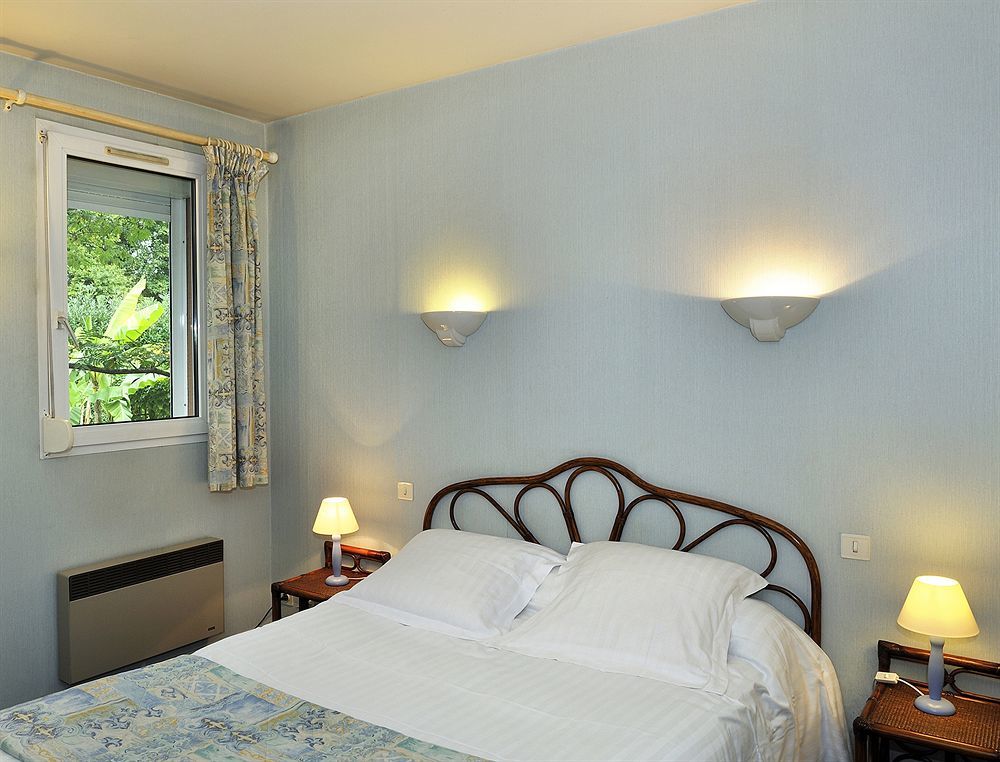 Ariane Hotel Joué-lés-Tours Bagian luar foto