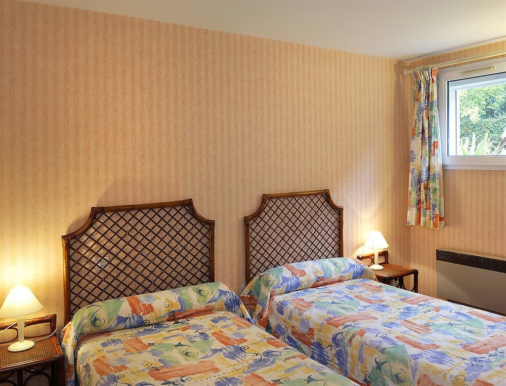 Ariane Hotel Joué-lés-Tours Bagian luar foto