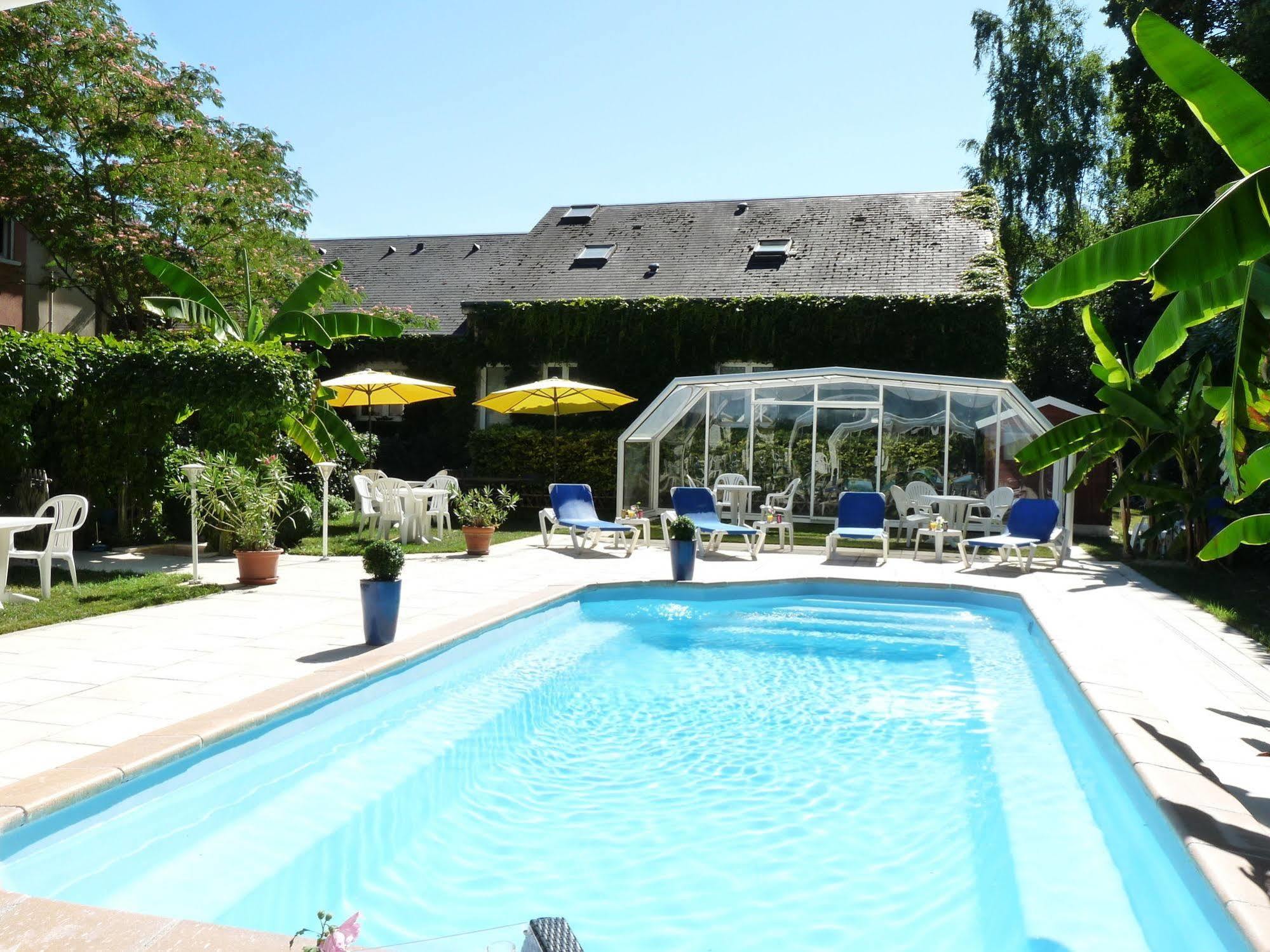 Ariane Hotel Joué-lés-Tours Bagian luar foto